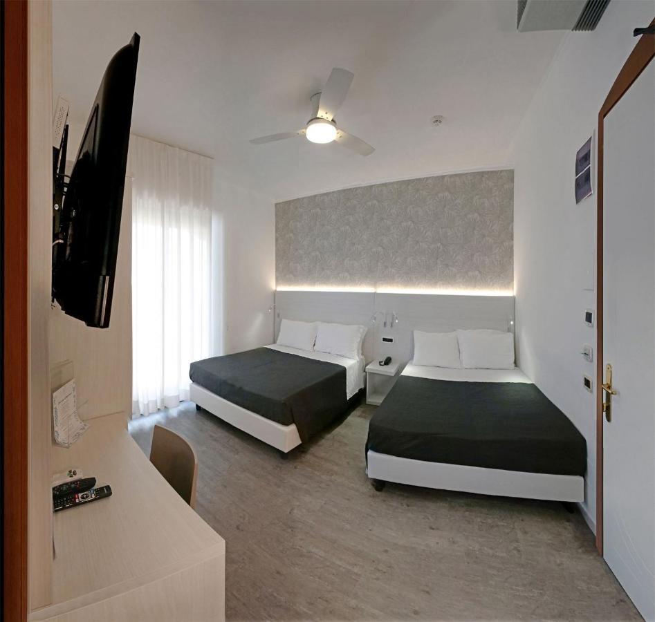 Hotel Venus Gabicce Mare Kültér fotó