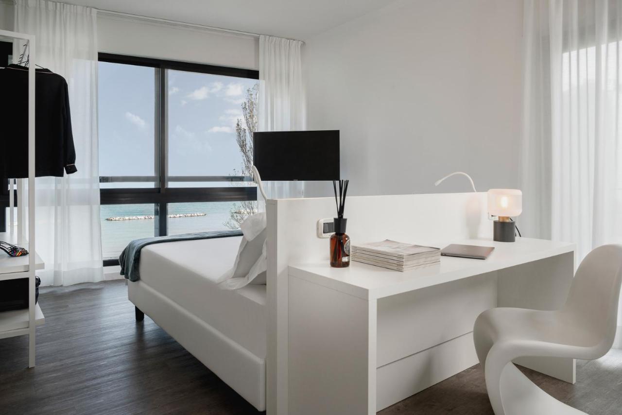 Hotel Venus Gabicce Mare Kültér fotó