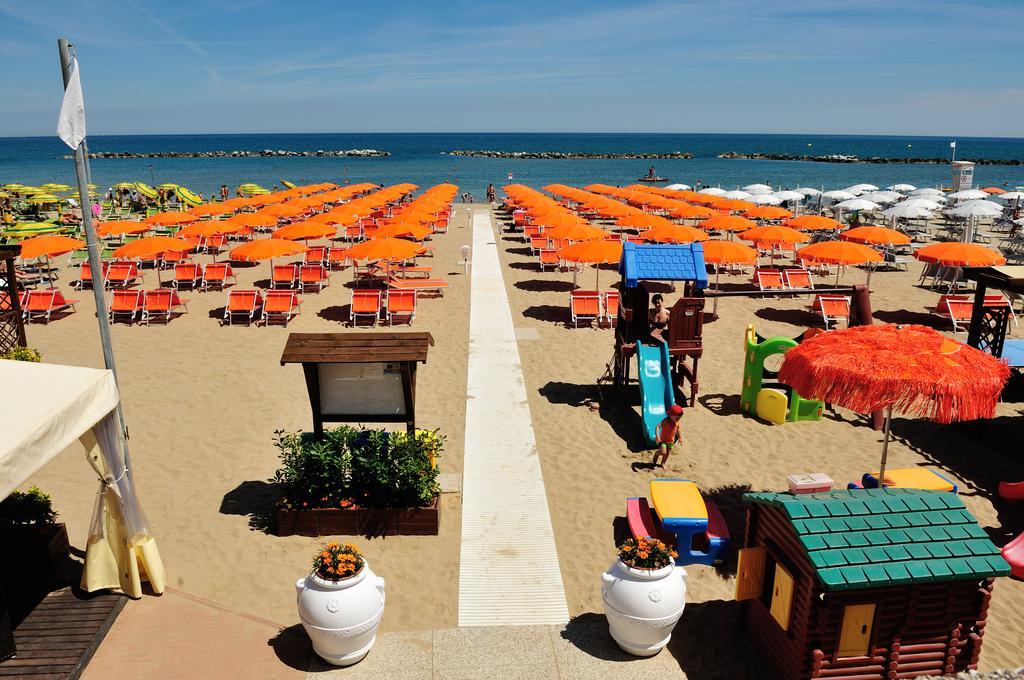 Hotel Venus Gabicce Mare Kültér fotó